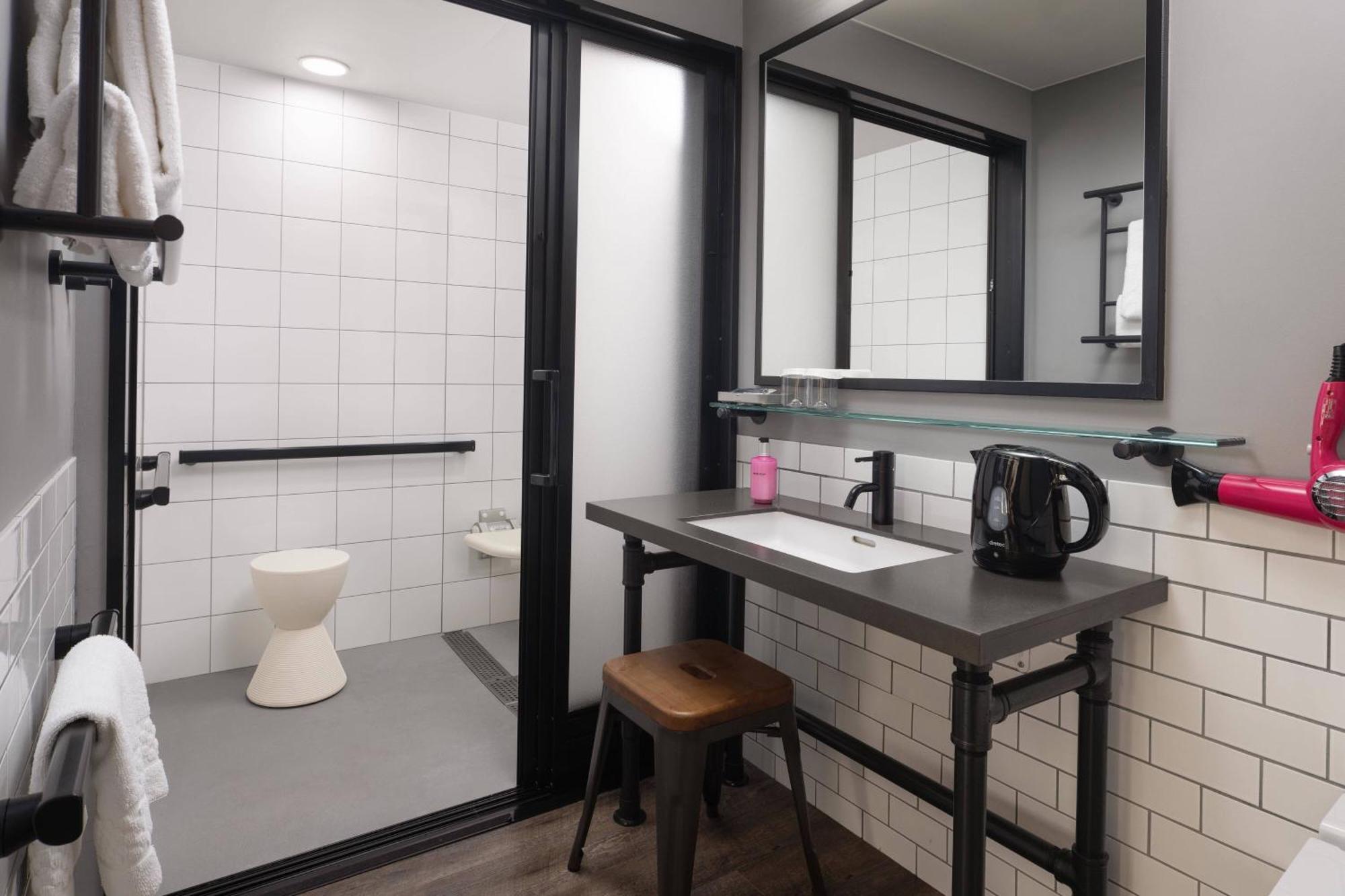Moxy Tokyo Kinshicho Hotel Exterior photo